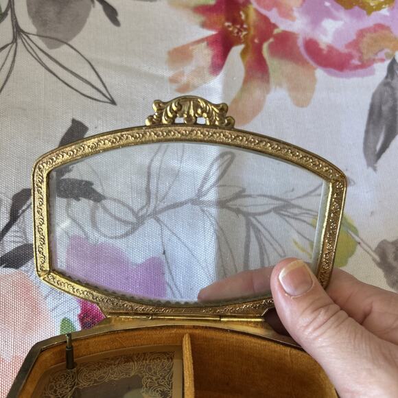 Vintage Sankyo Metal Music Box. Rare. T1 - Picture 4 of 9